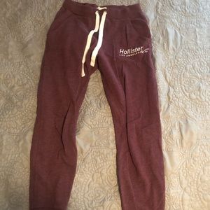 Hollister joggers